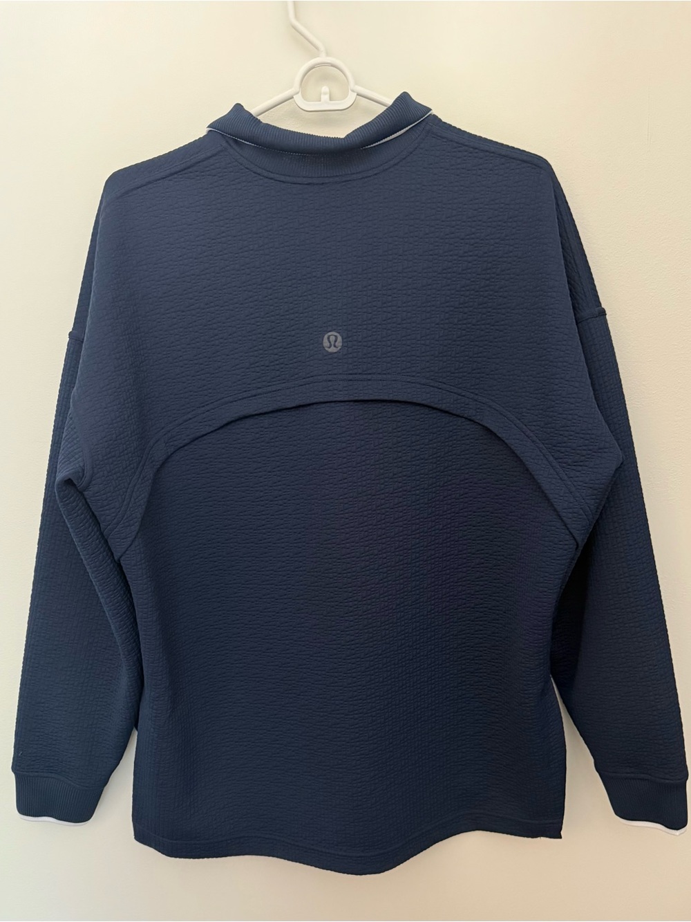 Lululemon Women’s Textured Long-Sleeve Navy Polo White Trim. Like New, size 8 - Picture 3 of 8